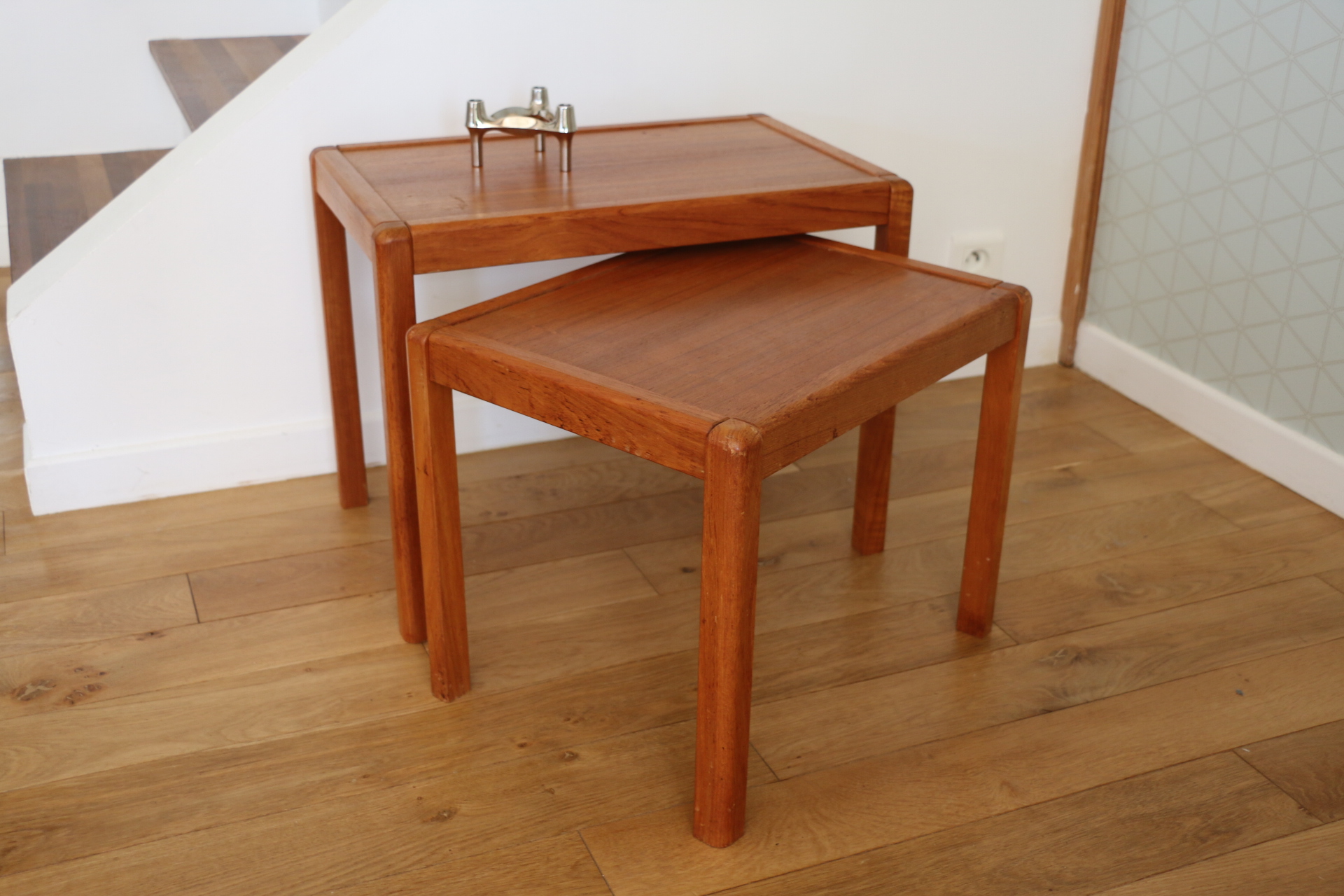 Paire table gigognes scandinaves