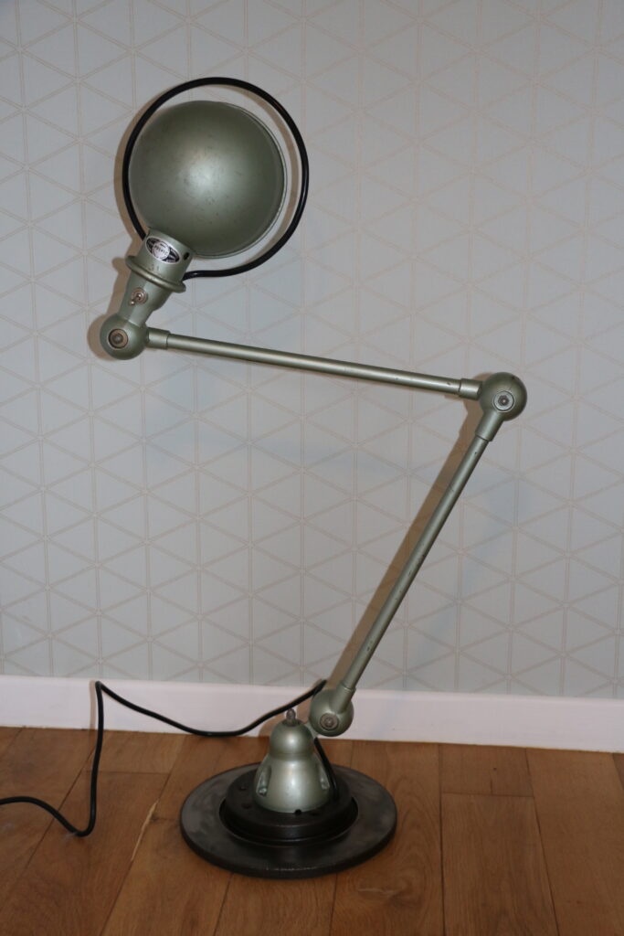 Lampe JIELDE 2 bras verte 1970